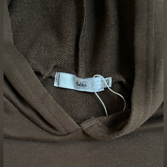 Dream, Achieve, Repeat🦋 - Woman’s Cropped Hoodie - Picture 3 of 4